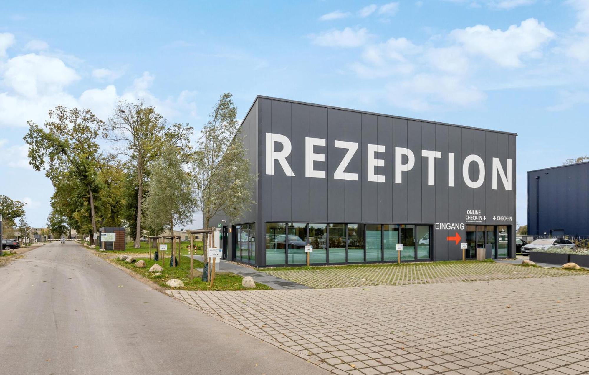 Gorgeous Home In Lembruch-Duemmer See With Kitchen Zewnętrze zdjęcie