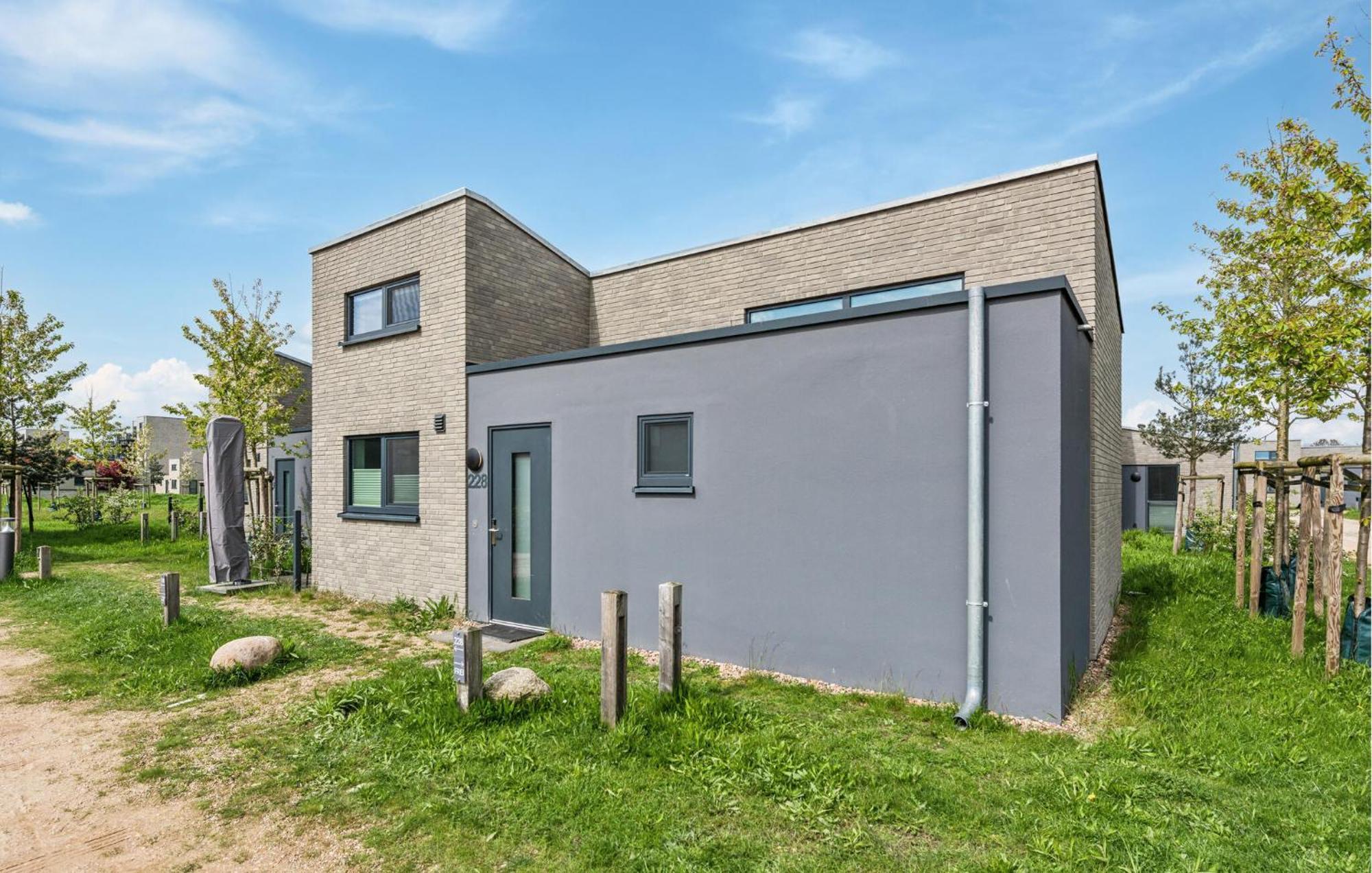 Gorgeous Home In Lembruch-Duemmer See With Kitchen Zewnętrze zdjęcie